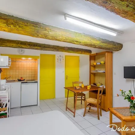 Captivating Studio Downtown With Ac - Dodo Et Tartine Toulon